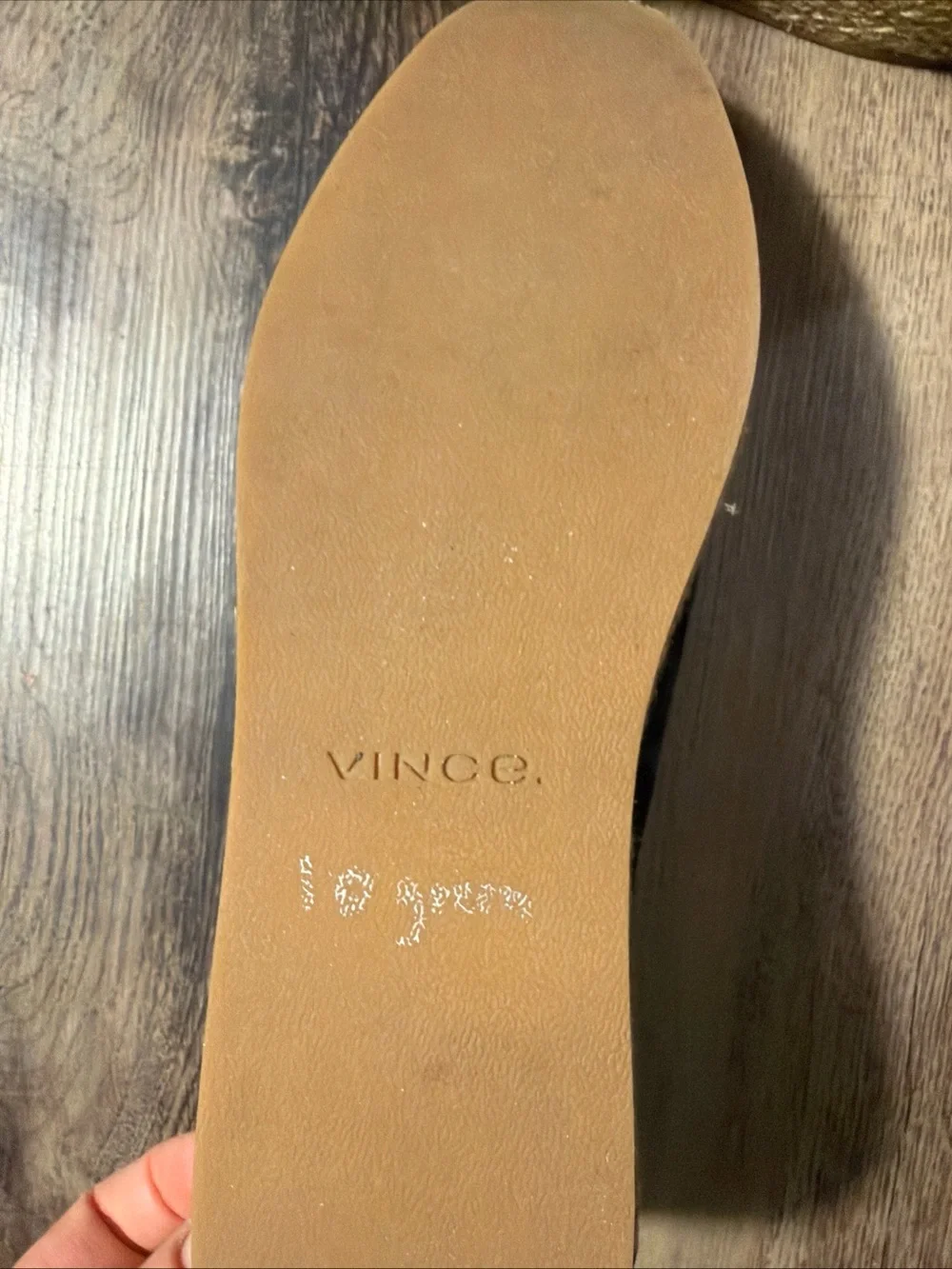 Vince Wilden Slip-On Shoes Round toe Suede Leather & fabric lining size 6M